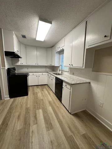 1329 Dale, Longview, TX 75601