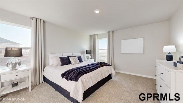 6714 Wren Circle, Papillion, NE 68133