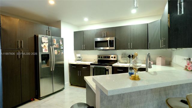 18499 NW 52nd Path, Miami Gardens, FL 33055