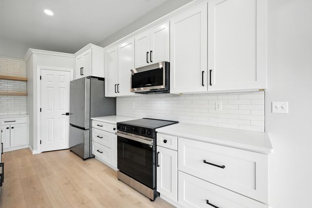 2316 Paragon Mill Drive, 303, Burlington, KY 41005