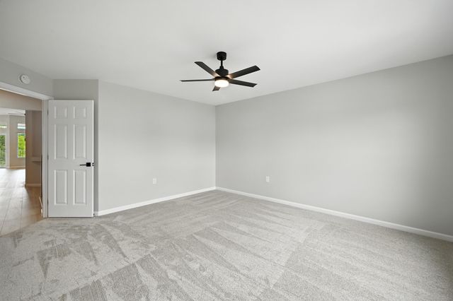 2316 Paragon Mill Drive, 303, Burlington, KY 41005