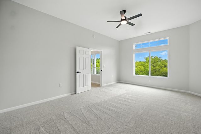 2316 Paragon Mill Drive, 303, Burlington, KY 41005