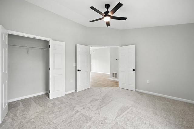 2316 Paragon Mill Drive, 303, Burlington, KY 41005