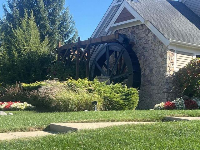 2316 Paragon Mill Drive, 303, Burlington, KY 41005