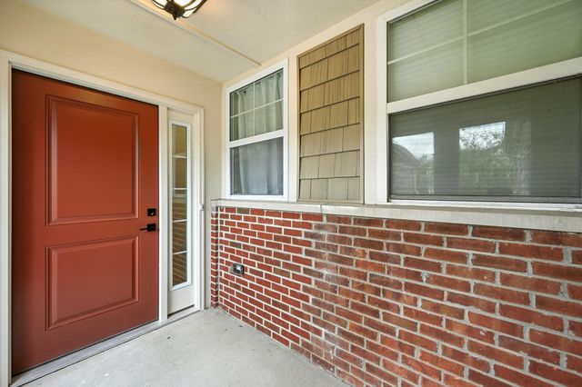 2316 Paragon Mill Drive, 303, Burlington, KY 41005