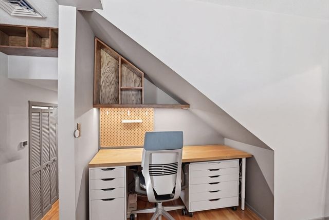 51 Pettee St 47, Newton, MA 02464