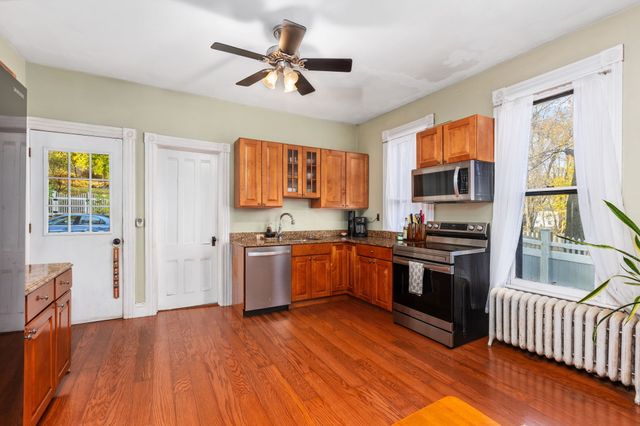 9 Mountainville Road, Danbury, CT 06810