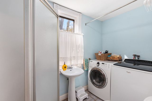 9 Mountainville Road, Danbury, CT 06810