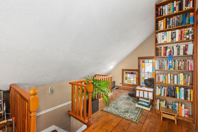 9 Mountainville Road, Danbury, CT 06810