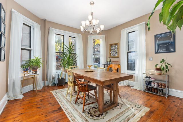 9 Mountainville Road, Danbury, CT 06810