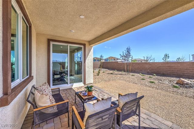 1512 Kaylis Cove Place 20, North Las Vegas, NV 89084