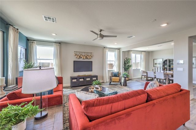 1512 Kaylis Cove Place 20, North Las Vegas, NV 89084