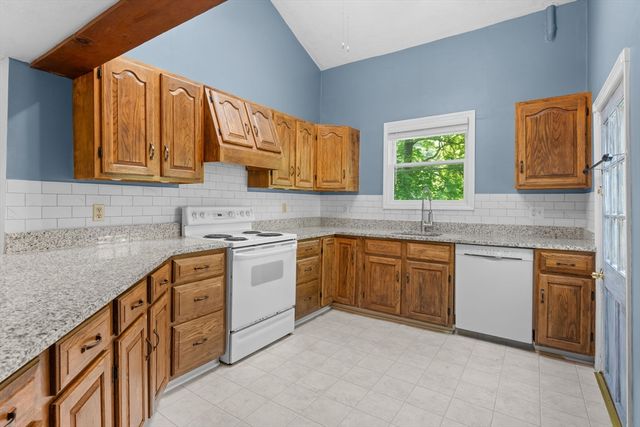 313 E Water St, Rockland, MA 02370