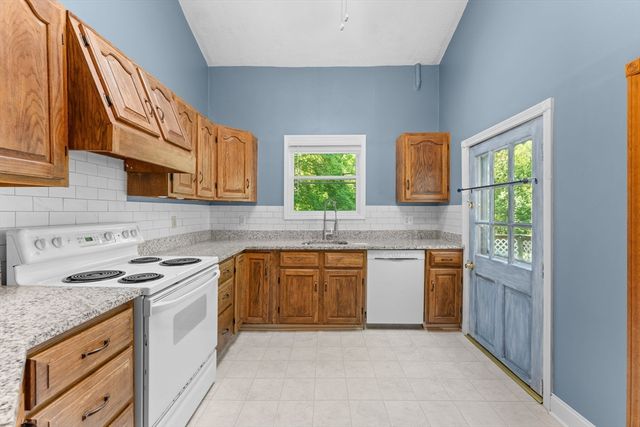 313 E Water St, Rockland, MA 02370
