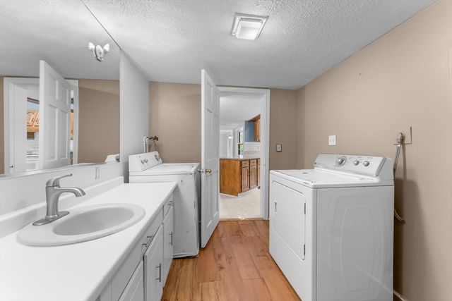 313 E Water St, Rockland, MA 02370