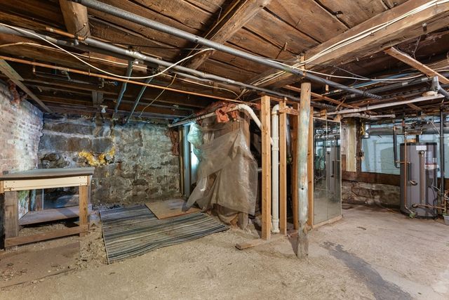 313 E Water St, Rockland, MA 02370