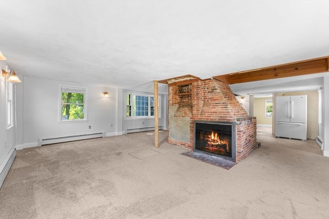 313 E Water St, Rockland, MA 02370