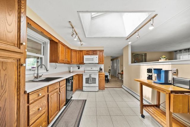 6 Antrim Rd, Peabody, MA 01960