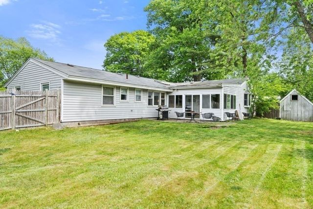 6 Antrim Rd, Peabody, MA 01960