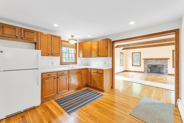 43 Cedar Acres Rd, Marshfield, MA 02050
