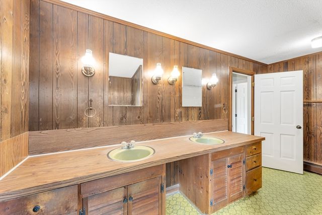 43 Cedar Acres Rd, Marshfield, MA 02050