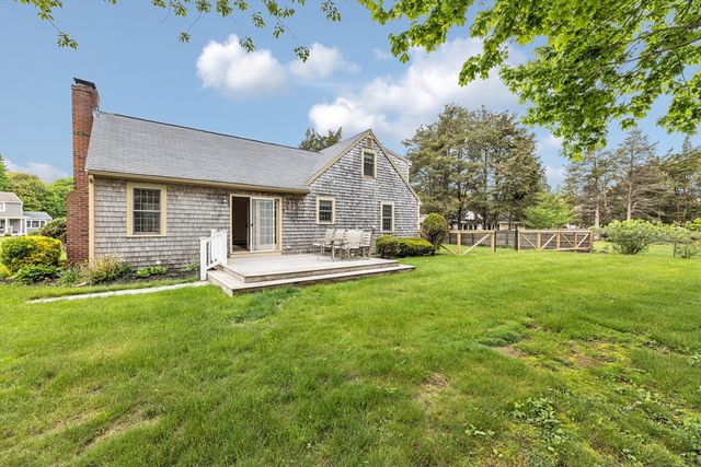 43 Cedar Acres Rd, Marshfield, MA 02050
