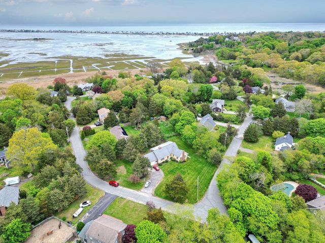 43 Cedar Acres Rd, Marshfield, MA 02050