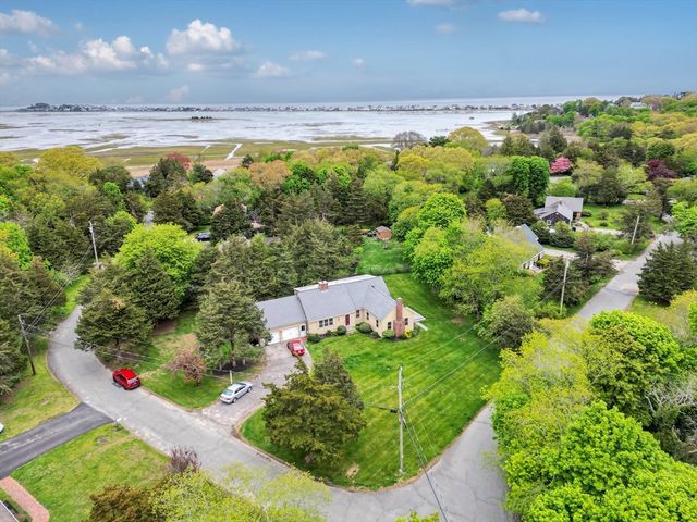 43 Cedar Acres Rd, Marshfield, MA 02050