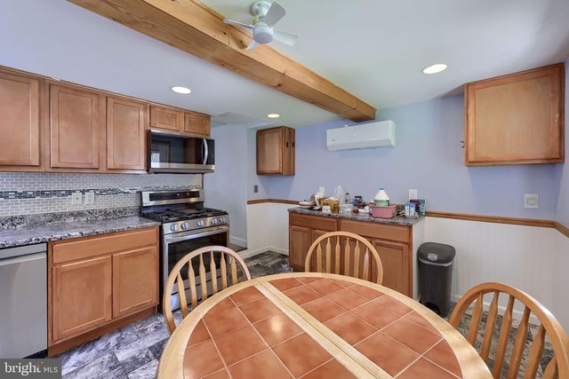 153 S WOLF ST, Manheim, PA 17545