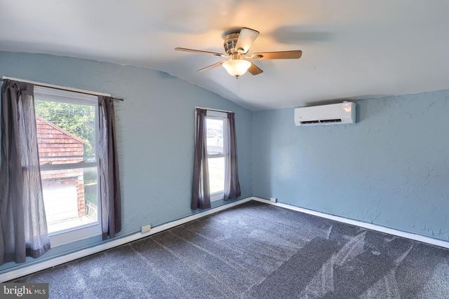 153 S WOLF ST, Manheim, PA 17545