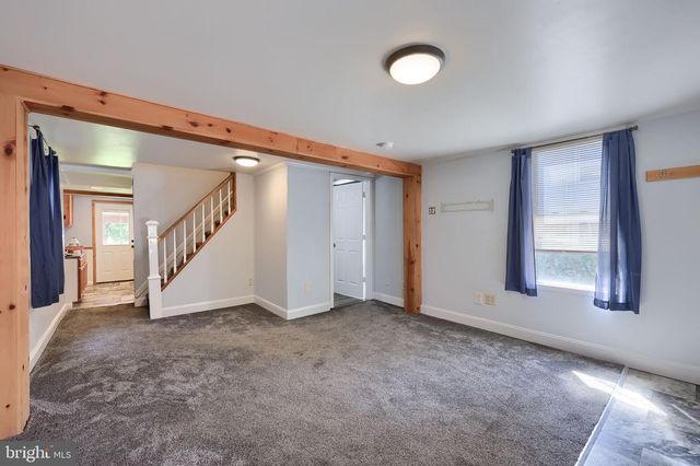 153 S WOLF ST, Manheim, PA 17545