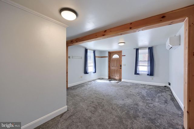153 S WOLF ST, Manheim, PA 17545