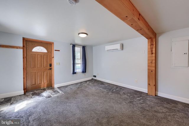 153 S WOLF ST, Manheim, PA 17545