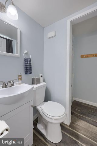153 S WOLF ST, Manheim, PA 17545