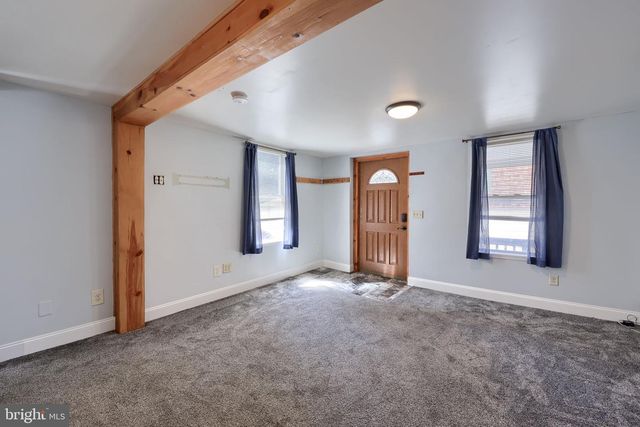 153 S WOLF ST, Manheim, PA 17545