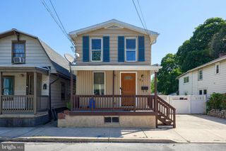 153 S WOLF ST, Manheim, PA 17545