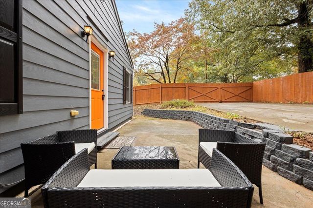 1765 Mary George Avenue NW, Atlanta, GA 30318