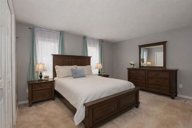 8 Linebrook Road, Atkinson, NH 03811