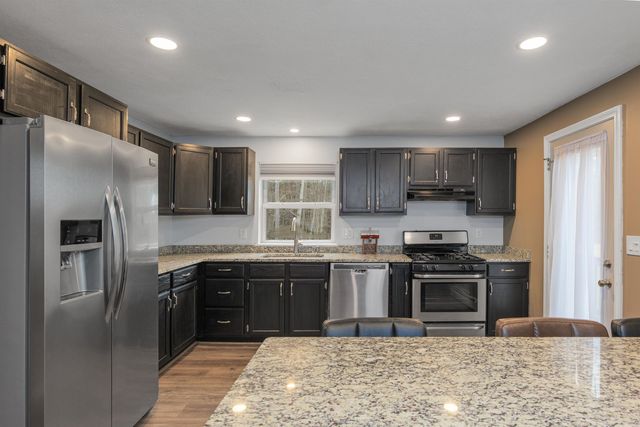 8 Linebrook Road, Atkinson, NH 03811