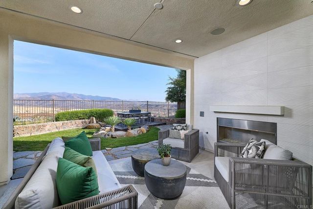 2145 Paseo Levanten, Chula Vista, CA 91913