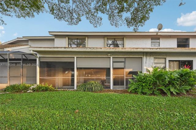 3373 Deer Creek Lake Shore Dr, Deerfield Beach, FL 33442