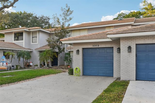 3373 Deer Creek Lake Shore Dr, Deerfield Beach, FL 33442