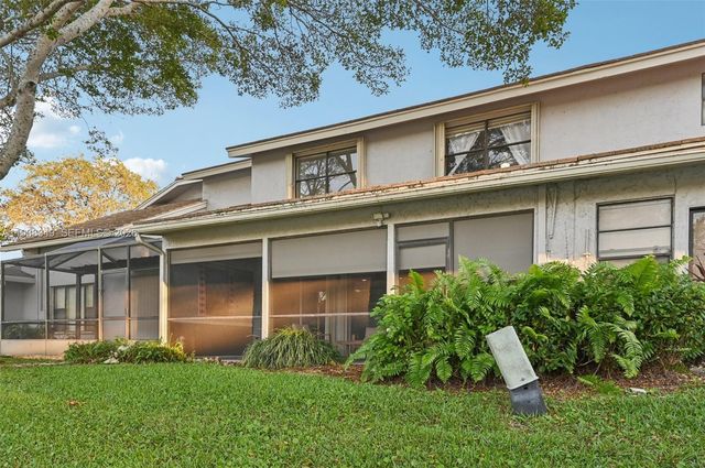3373 Deer Creek Lake Shore Dr, Deerfield Beach, FL 33442