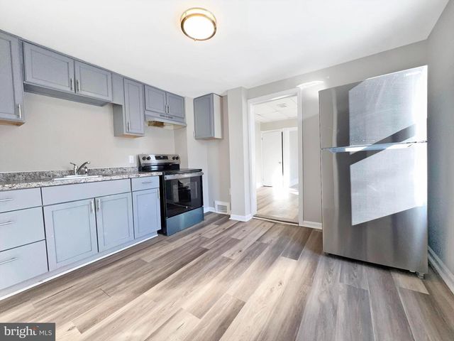 19 E MCNEAL ST, Millville, NJ 08332