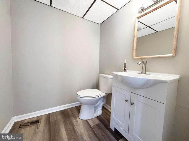 19 E MCNEAL ST, Millville, NJ 08332