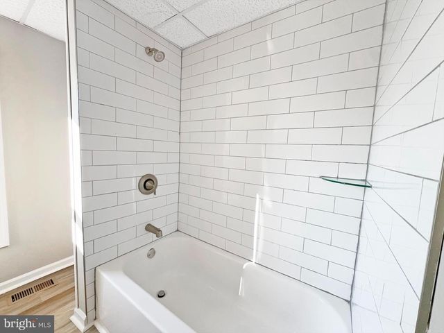 19 E MCNEAL ST, Millville, NJ 08332