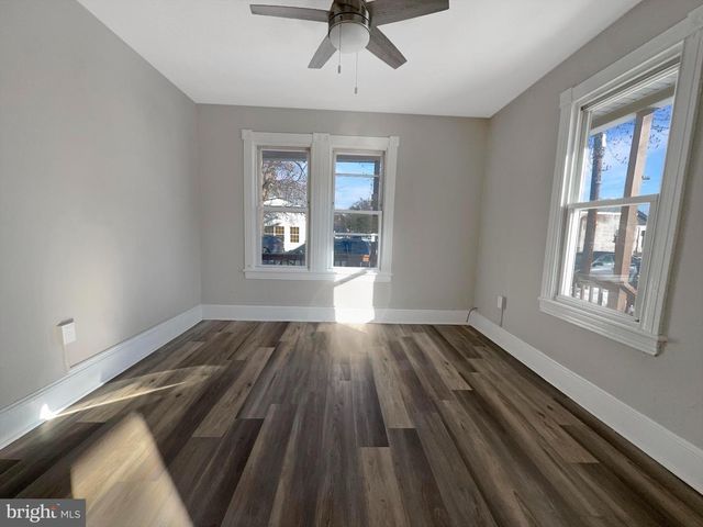 19 E MCNEAL ST, Millville, NJ 08332