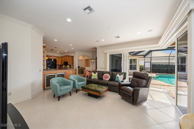 4971 Rustic Oaks CIR, Naples, FL 34105