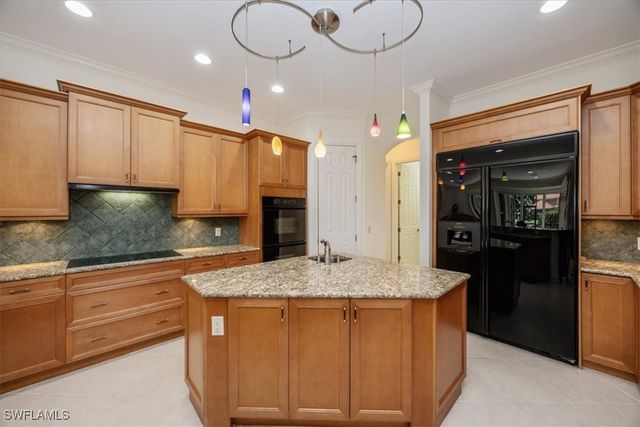 4971 Rustic Oaks CIR, Naples, FL 34105