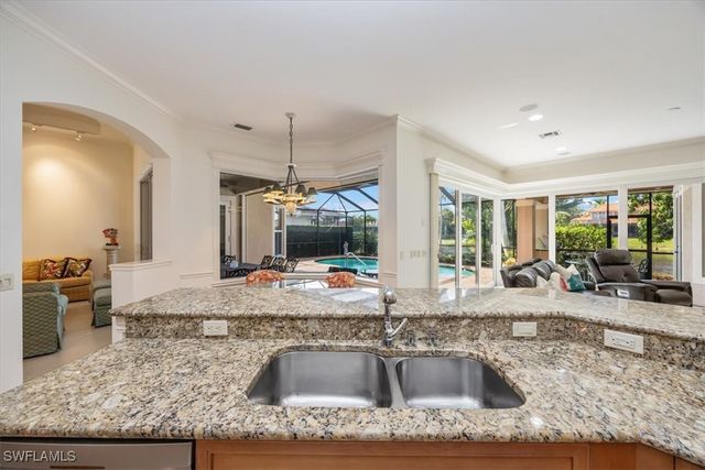 4971 Rustic Oaks CIR, Naples, FL 34105